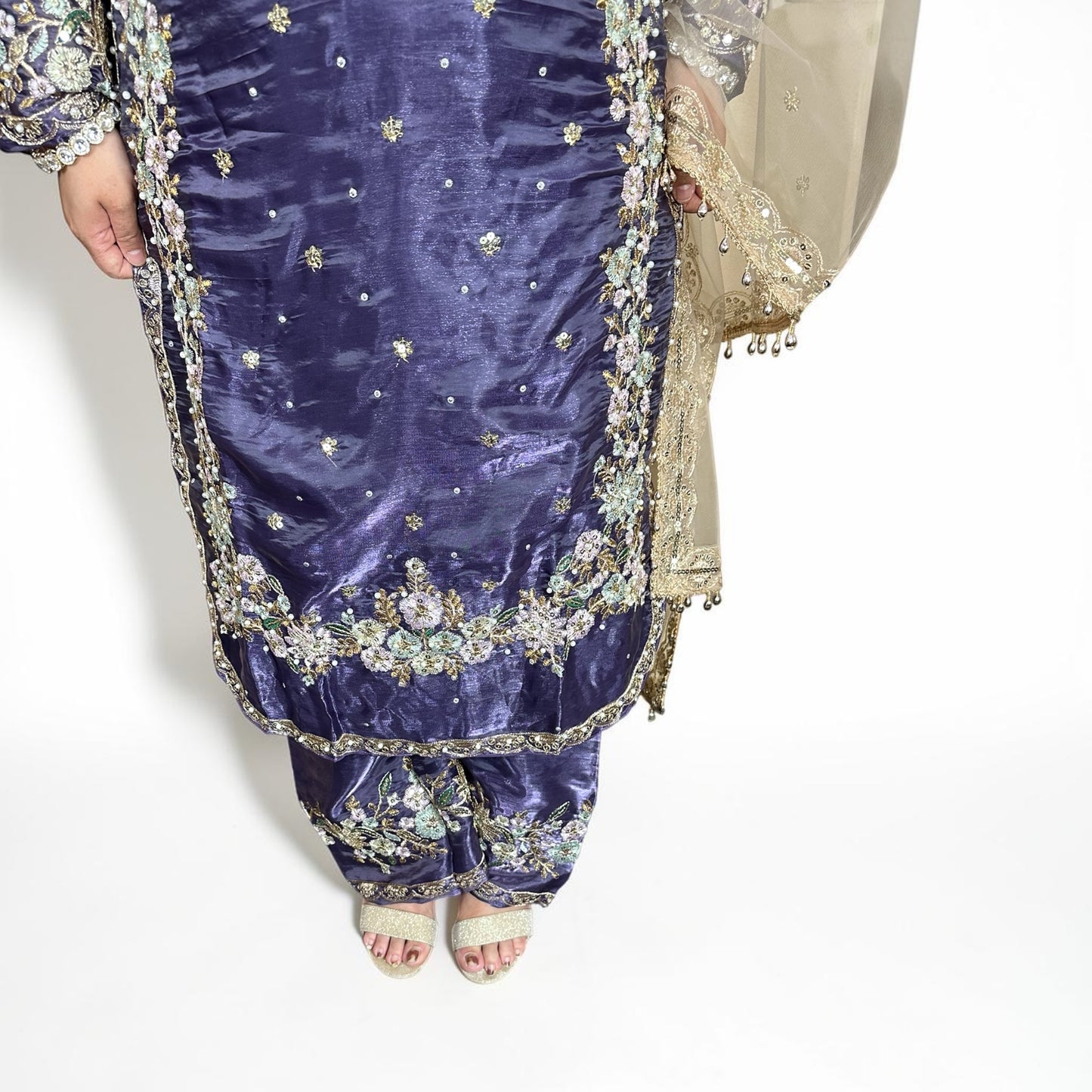 Phoolwari Pakistani Dress with Pant Palazzo – Variant 1
